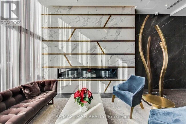 151 Avenue Rd in Toronto, ON - Building Photo - Building Photo