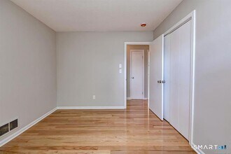 1145 Sherman Ave in Hamden, CT - Foto de edificio - Building Photo