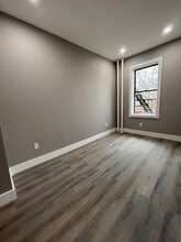 12 Bergen Ave, Unit 13 in Jersey City, NJ - Building Photo - Building Photo