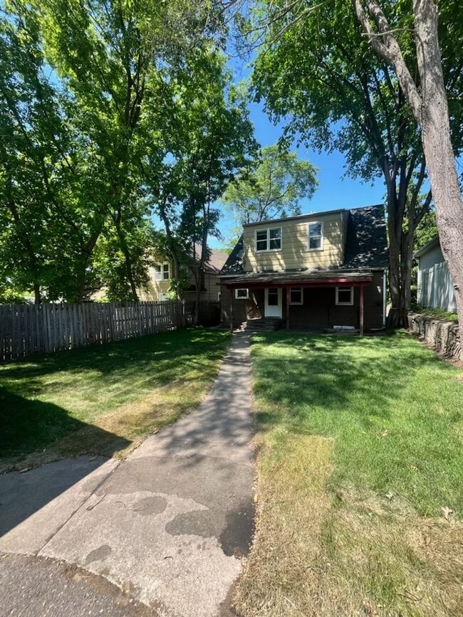 property at 1130 6th St E