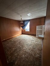 117 E Main St, Unit C in Warren, IL - Building Photo - Building Photo