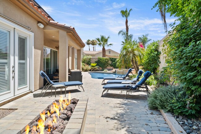 63 Rocio Ct in Palm Desert, CA - Foto de edificio - Building Photo
