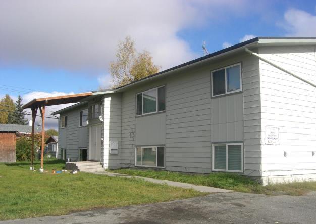 4319 San Roberto Ave in Anchorage, AK - Foto de edificio