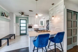 6440 Lontos Dr in Dallas, TX - Building Photo - Building Photo