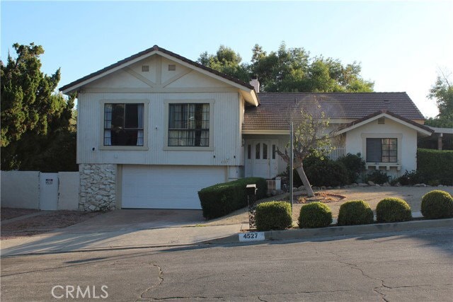 property at 4527 Stark Ave