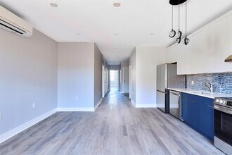 30-88 42nd St in Queens, NY - Building Photo - Building Photo