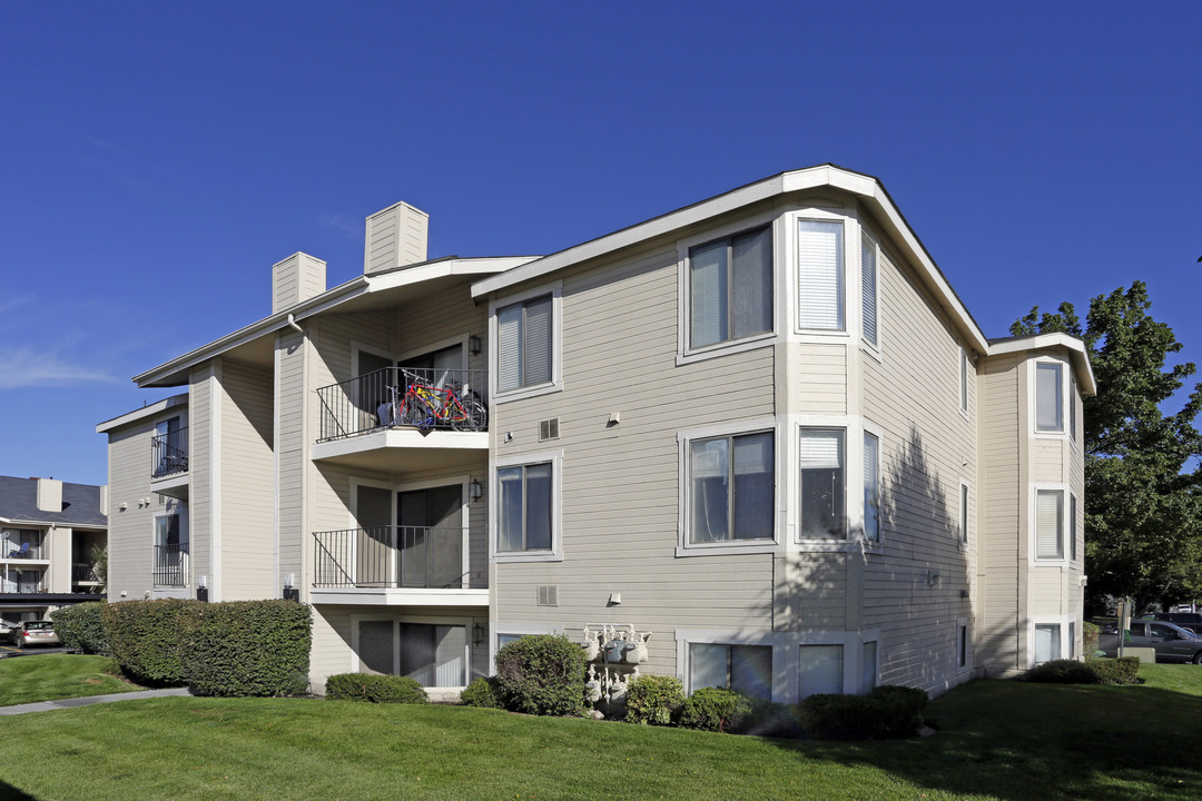 James Pointe in Murray, UT - Foto de edificio