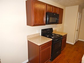 3406 Maris Way, Unit f in Humble, TX - Building Photo - Building Photo