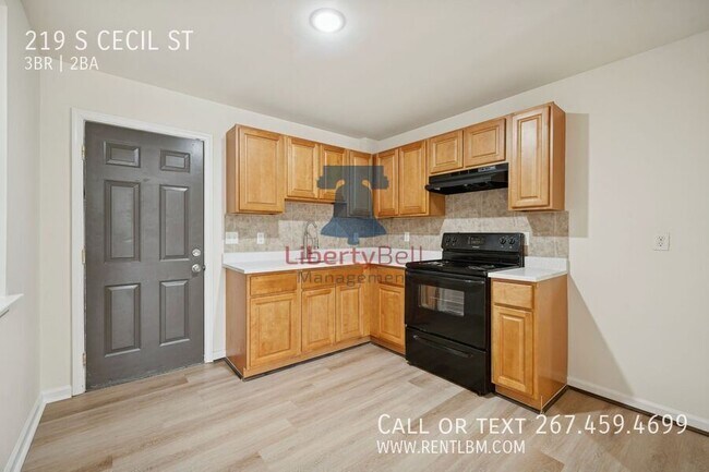 219 S Cecil St in Philadelphia, PA - Building Photo - Building Photo