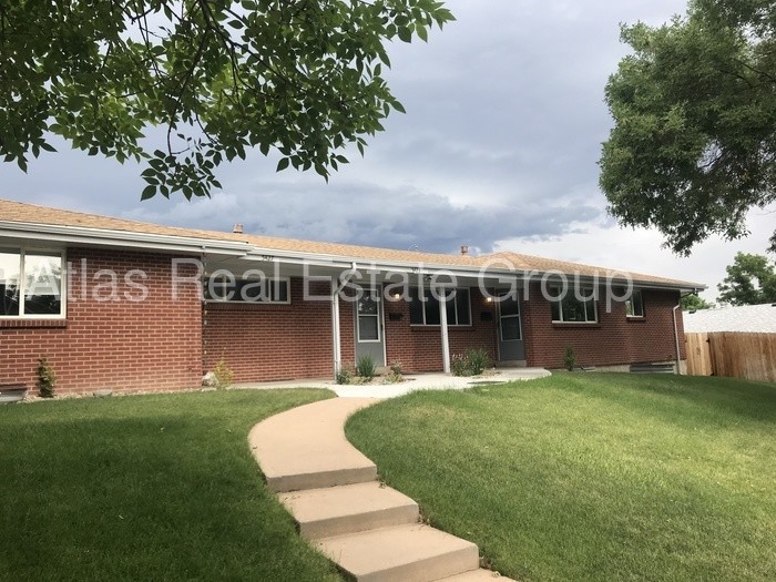 5417 S Fox St in Littleton, CO - Foto de edificio