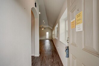 673 Nautical Lp in Kyle, TX - Building Photo - Building Photo