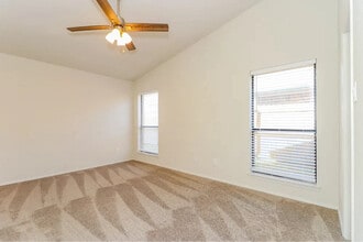 415 Revolution Ln in Arlington, TX - Building Photo - Building Photo