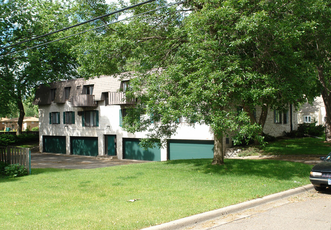 6901 Penn Ave S in Richfield, MN - Building Photo - Building Photo