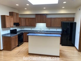 405 Wisconsin St, Unit 405.5 in Eau Claire, WI - Building Photo