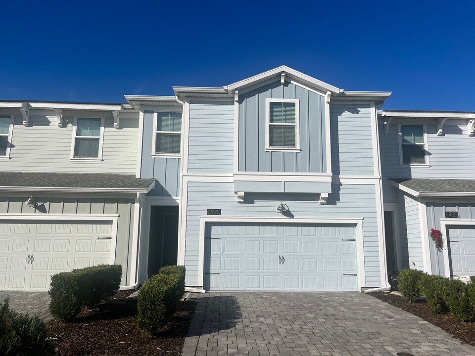 2920 Theme St in Kissimmee, FL - Building Photo