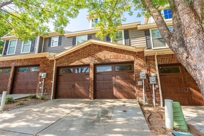 property at 2228 Stonepark Pl