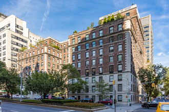 655 Park Ave in New York, NY - Building Photo - Building Photo