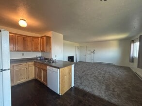 2320 W Foothills Dr in Missoula, MT - Foto de edificio - Building Photo