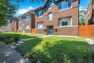 4207 Swan Ave, Unit 2E in St. Louis, MO - Building Photo - Building Photo