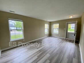 11438 Narrowleaf Dr in Indianapolis, IN - Building Photo - Building Photo
