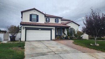 4009 Stable Dr in Palmdale, CA - Building Photo