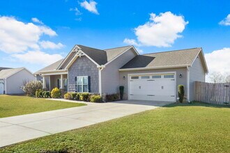 101 Hidden Maple Ct in Goldsboro, NC - Building Photo - Building Photo