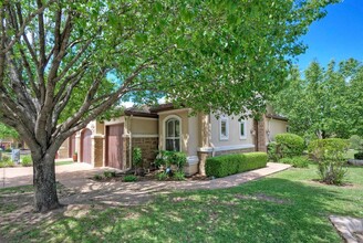 19 Chandon Ln in Lakeway, TX - Building Photo - Building Photo