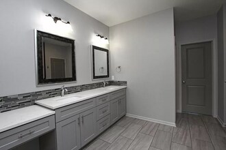 9710 Balkan Ave in Lincoln, NE - Building Photo - Building Photo