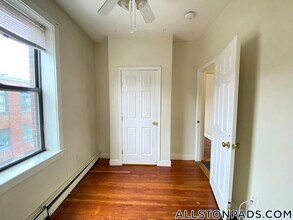 15 Linden St in Boston, MA - Building Photo - Building Photo