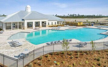 4865 Conner Ln in Panama City, FL - Building Photo - Building Photo