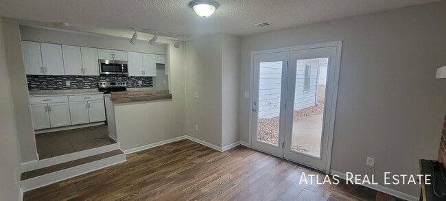 property at 519 S 81 St