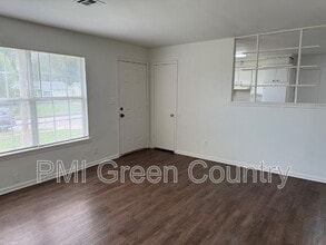 321 W 62nd Pl N in Tulsa, OK - Building Photo - Building Photo