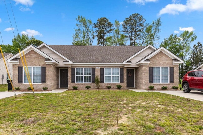 214 Jeremy Ln in Winterville, NC - Building Photo - Building Photo