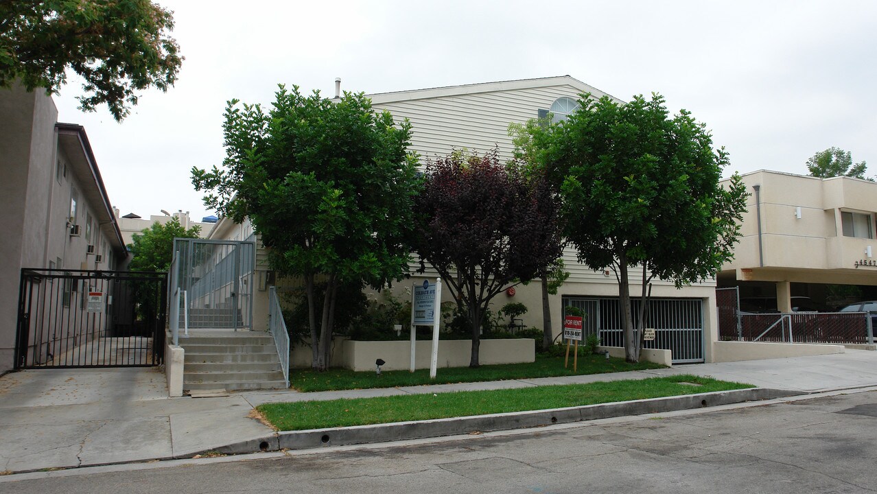 4539 Colbath Ave in Sherman Oaks, CA - Building Photo