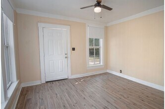 111 S Olive St in San Antonio, TX - Building Photo - Building Photo