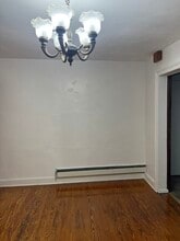 60 St Pauls Ave, Unit 3 in Jersey City, NJ - Building Photo - Building Photo