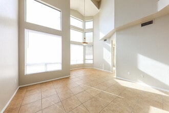 1515 E South Fork Dr in Phoenix, AZ - Building Photo - Building Photo