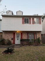 5510 Deep Forest Dr in Houston, TX - Building Photo