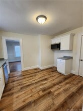 607 Marion Ave in Southington, CT - Building Photo - Building Photo