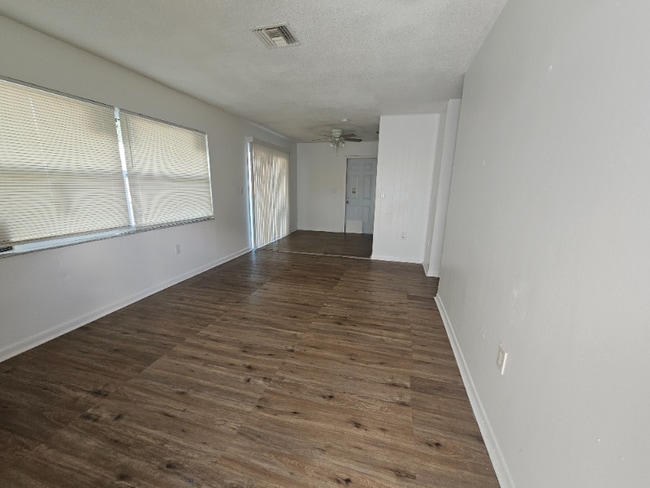 4719 Manatee Dr, Unit 4917 Manatee Drive in Sebring, FL - Building Photo - Building Photo