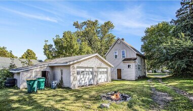 431 22nd St N in Springfield, MI - Building Photo - Building Photo