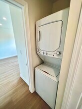 2906 Carmona Ave in Los Angeles, CA - Foto de edificio - Building Photo