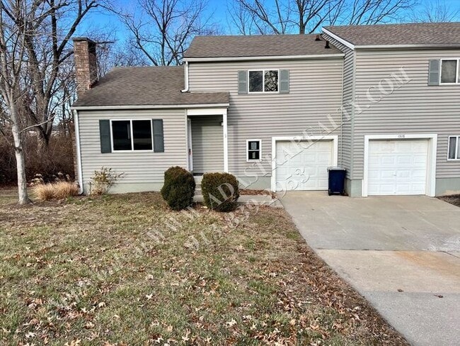 property at 1924 E 97th St