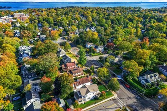 219 Larchmont Ave in Larchmont, NY - Building Photo - Building Photo