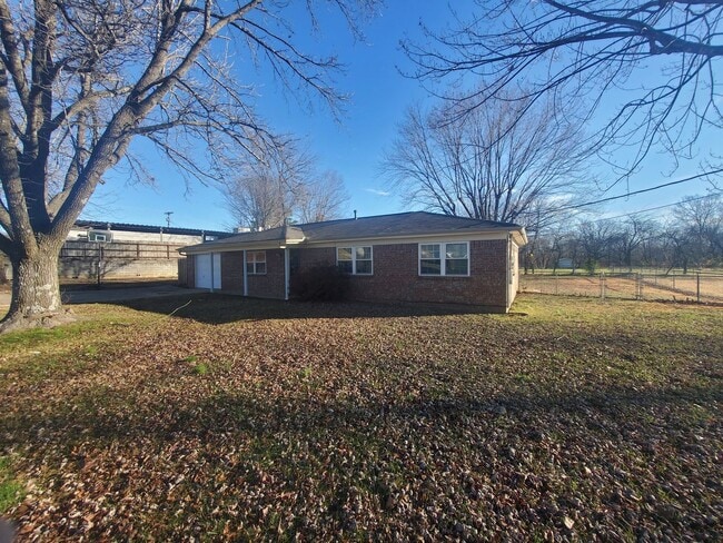 1000 Jerry Ave in Fayetteville, AR - Building Photo - Building Photo