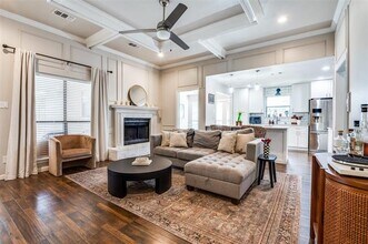 406 Whispering Hills Dr in Duncanville, TX - Building Photo - Building Photo