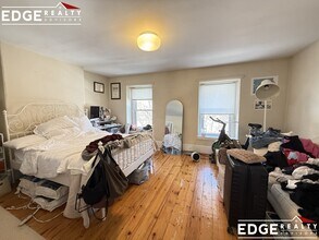 2 Woodmont St in Boston, MA - Foto de edificio - Building Photo