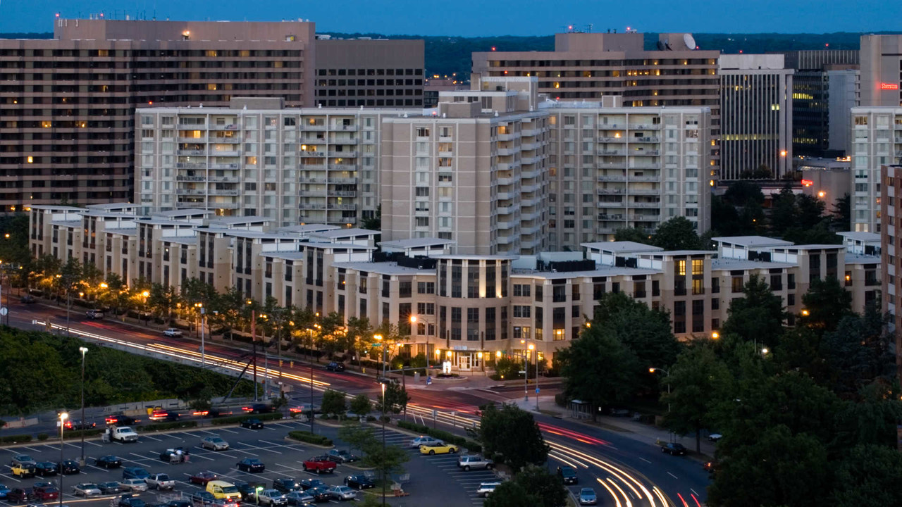 Lofts 590 in Arlington, VA - Building Photo