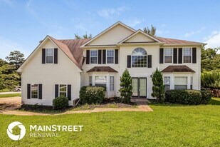 6129 Pomerania Trail in Stone Mountain, GA - Building Photo