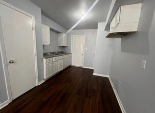 7930 Bauman Rd in Houston, TX - Building Photo - Building Photo